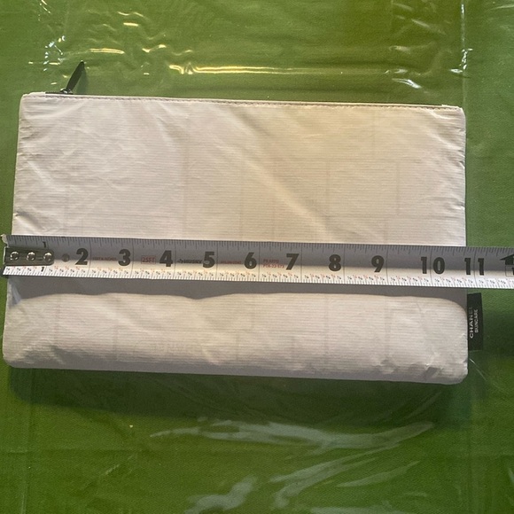 Chanel cosmetic Bag EUC with New Never used Spa/make up items
Chanel
Exclusive - Picture 14 of 16